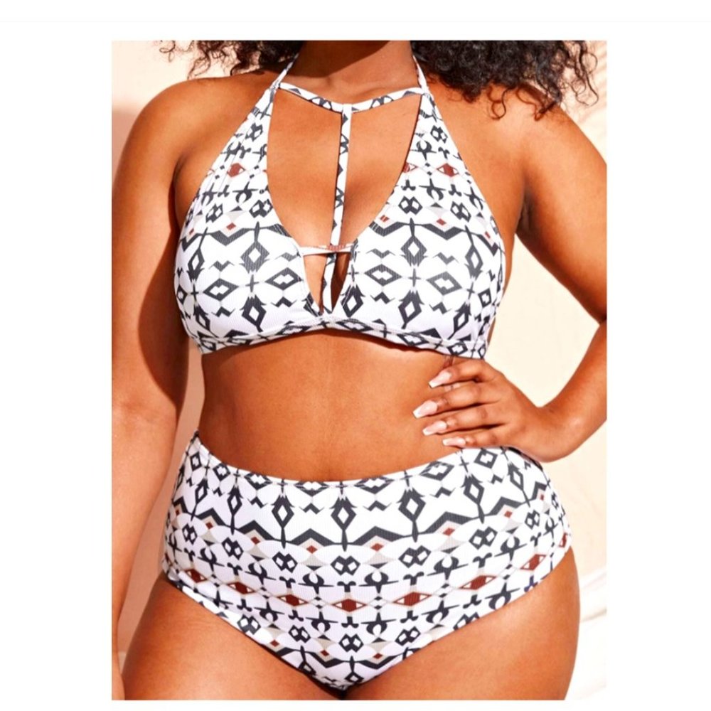 Ribbed Geometric Print Bikini Swimsuit – Plus – 1XL & 2XL